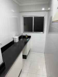 Apartamento aconchegante em Guarujá com 3 quartos