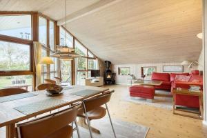 M231-Vaeggerlose-Bjorneklovej-1