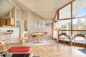 M231-Vaeggerlose-Bjorneklovej-1