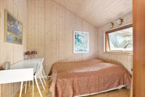 M231-Vaeggerlose-Bjorneklovej-1