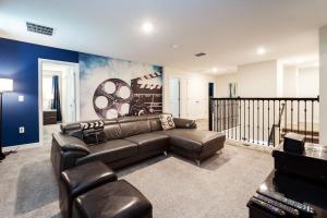 Charming 9BR Villa w Theme & Game Rooms by Disney