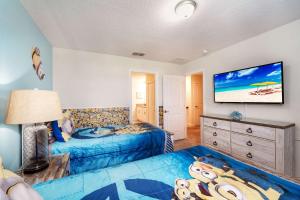 Charming 9BR Villa w Theme & Game Rooms by Disney