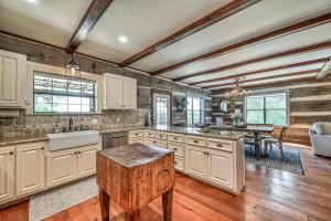 Luxury 23-acre Ranch With Hottub Near AlamoSprings