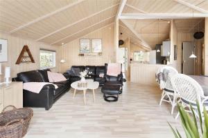 M16011-Vaeggerlose-Lupinvej-52