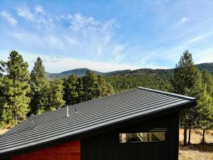 Pinebox at Evergreen Modern 20Acres -Serene-Creek