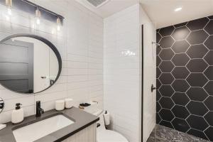 Pinebox at Evergreen Modern 20Acres -Serene-Creek