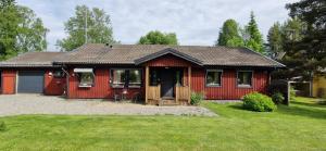 Spacious villa in idyllic fishing village, Sweden