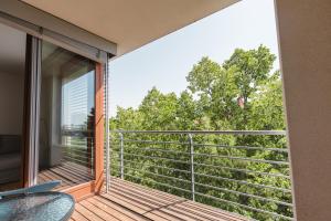 Golden Bridge Apartman and Wellness