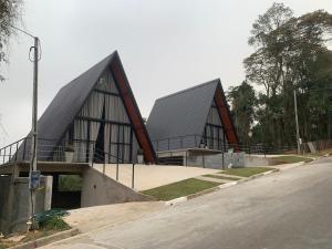 Chale cabana 2 linda vista na serra da Cantareira