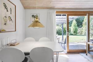 M16012-Vaeggerlose-Rodegvej-4