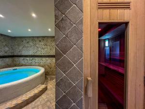 San Miguel Balcony Luxury and Comfort Near Downtown