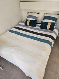 Studio calme à mantes la ville