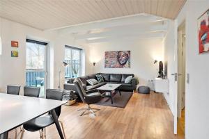 M169-Vaeggerlose-Alperosevej-2-E