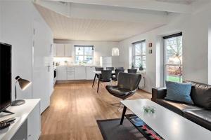 M169-Vaeggerlose-Alperosevej-2-E