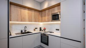 Fresh & Modern Apartment with Balcony by Flat Mаnager