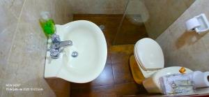 COMODO APARTAMENTO WIFI-COWORK CERCA a ZONA TURISTICA DE MEDELLIN