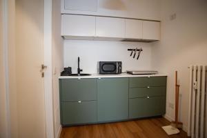 Spacious Design Apartment Central Milan