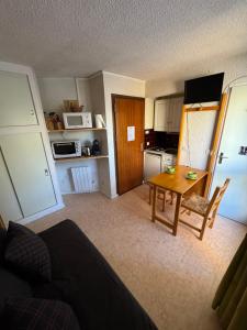 Studette avec balcon parking et casier à ski 2 min du Jandri 3S aux 2 Alpes