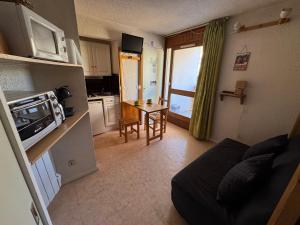 Studette avec balcon parking et casier à ski 2 min du Jandri 3S aux 2 Alpes