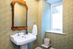 The Doocot - A Beautiful Countryside Cottage