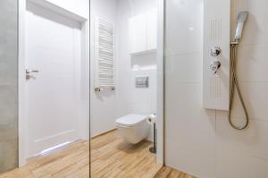 Francuska Comfort Apartment by BookingHost