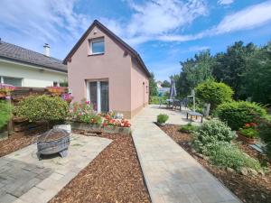 Garden House Slavkov