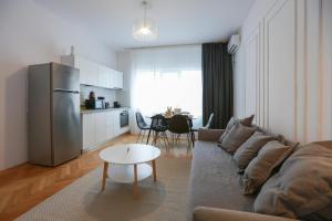 Ultracentral Rest Nest 2 Bedroom Apartment