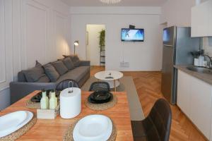 Ultracentral Rest Nest 2 Bedroom Apartment