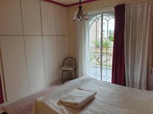 Comfortable apartment by the Metro