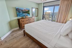 Sand Dunes Resort North Tower, 17th Floor, Pools!