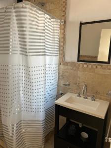 Luminoso monoambiente con balcón en Pinamar