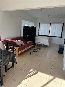 Luminoso monoambiente con balcón en Pinamar