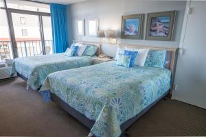 Remodeled Ocean View Studio 5thFloor,Heated Pools!