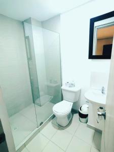 Aparta Estudios Luz Galery