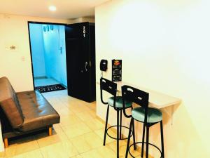 Aparta Estudios Luz Galery