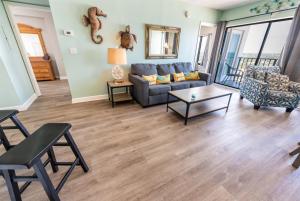 High Floor, Pools, Ocean Views New Palace Resort!