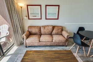 New 1BR Direct Oceanfront Sandcastle South, Pools!