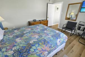 2BR Ocean Bridge Shore Drive,Pool,Steps to Beach