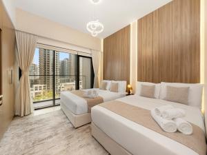 Stylish 1BR DOWNTOWN Apartment with BALCONY - NEXT TO DUBAI MALL & BURJ KHALIFA