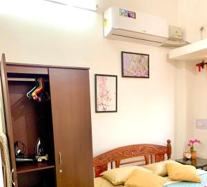 Finaz Plush Home
