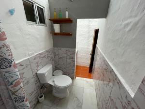 BLACK&WHITE -Dis Dihai-