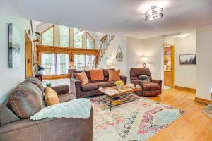 North Georgia Cabin with Hot Tub and Community Perks!