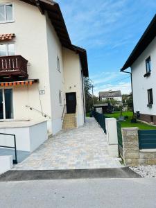 LUMINOUS SALZBURG - Kostenloser Parkplatz , Stadt Nähe