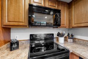 Greens at Ventana Canyon #13105