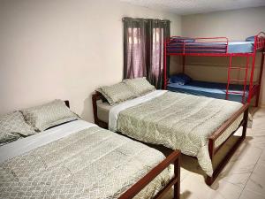 Isabella Hostel and Pool