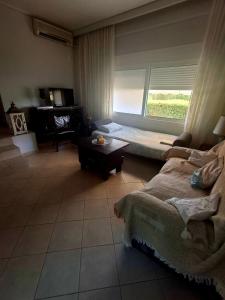 Summer House Foinikounta