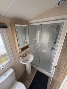 T&J Seaview at Pengarreg