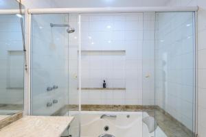 2Qtos a 330m da Praia de Copacabana | RE 253203