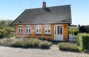 2 Bedroom Gorgeous Home In Tranekær