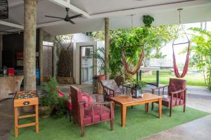 Hillside 2Br Apartment Shared Pool